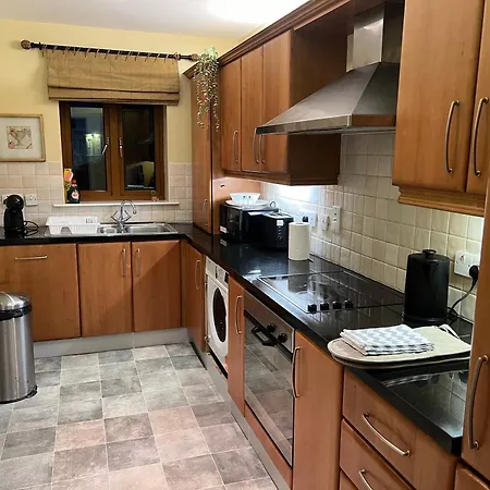 2Br Apartment Bt9 With Balcony Belfast Exterior photo