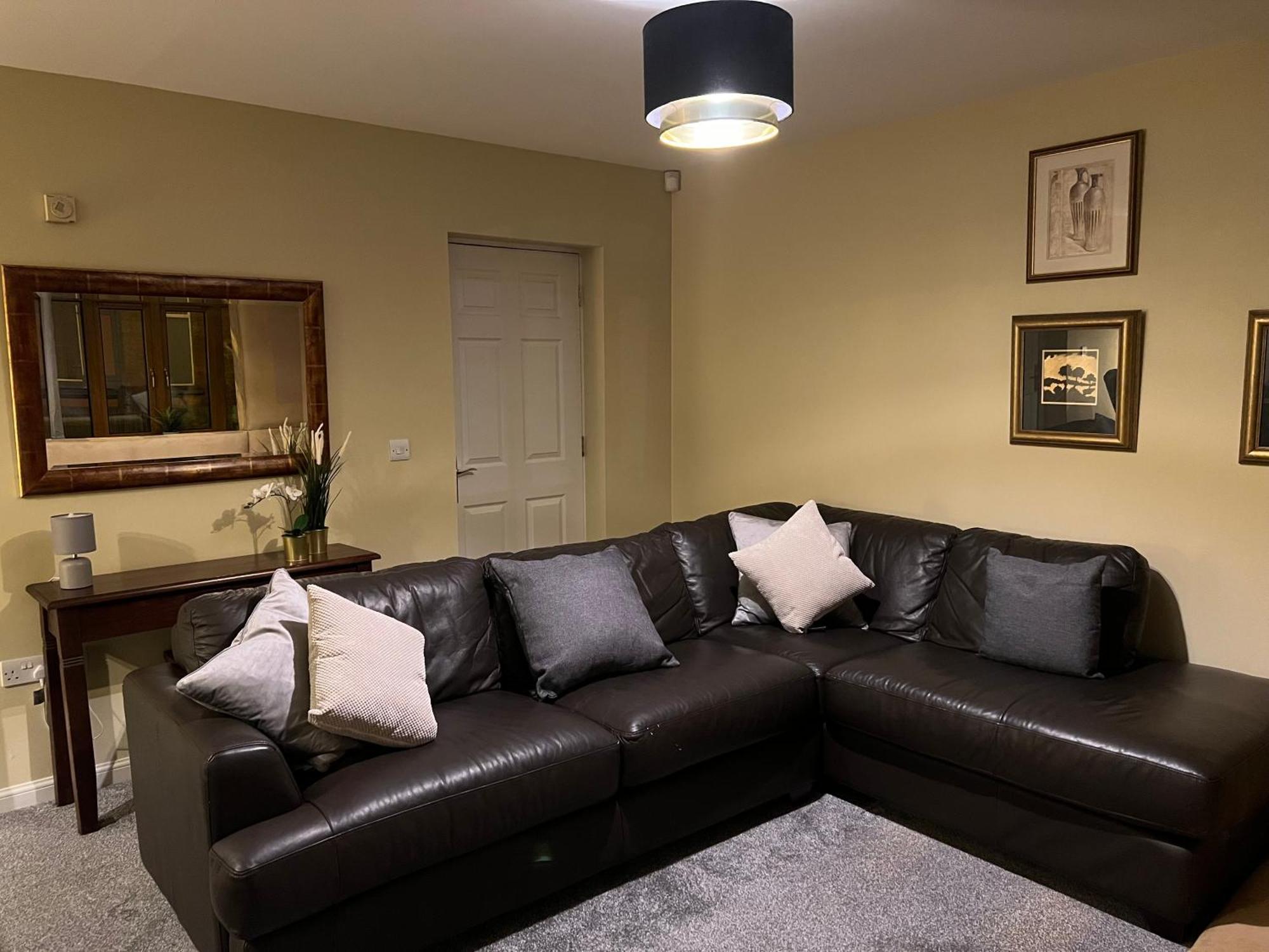 2br Bt9 With Balcony *