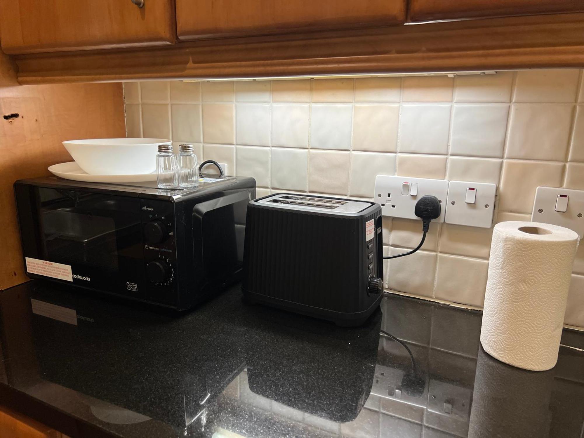 Apartment 2br Bt9 With Balcony