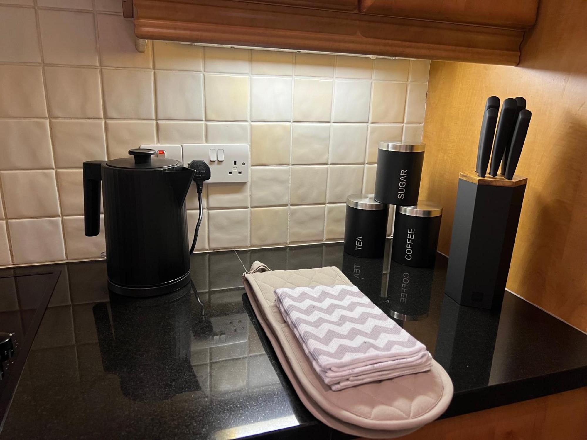 2br Bt9 With Balcony Apartment